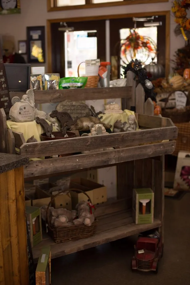 Local landscaping services in Pottstown, PA - Achin' Back Garden Center