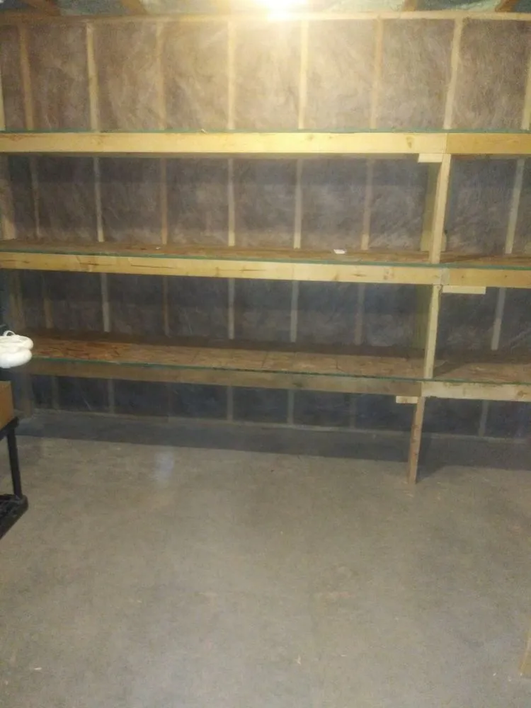 Affordable yard maintenance for homes in Cedar Rapids, IA by Ackerman Enterprise