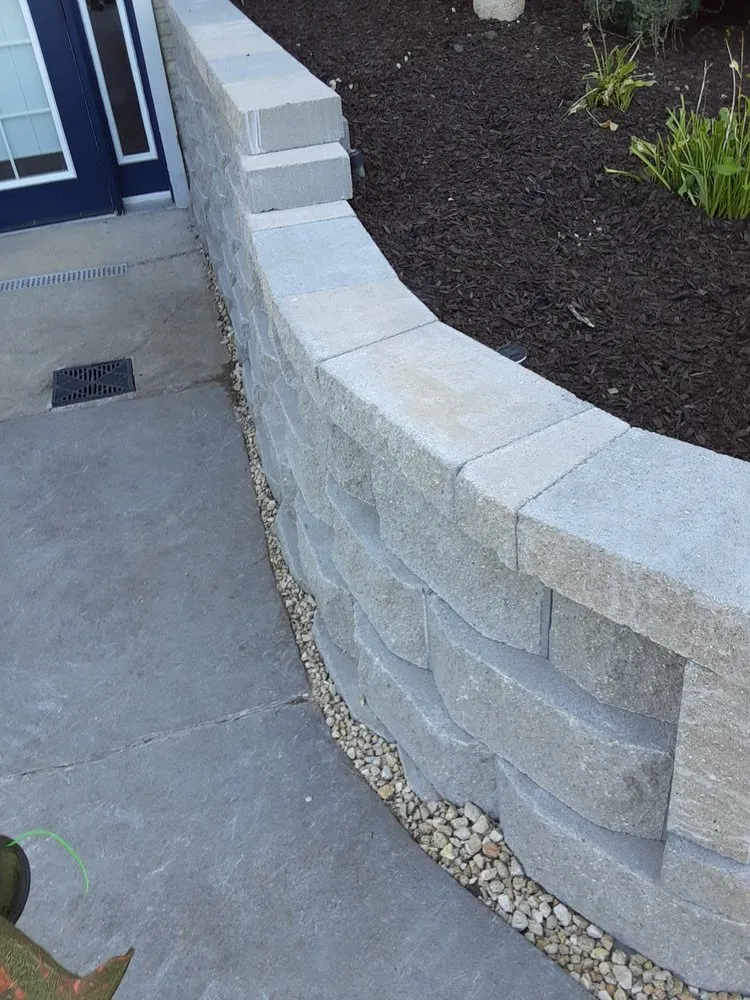 Professional outdoor landscaping experts serving Cedar Rapids, IA - Ackerman Enterprise