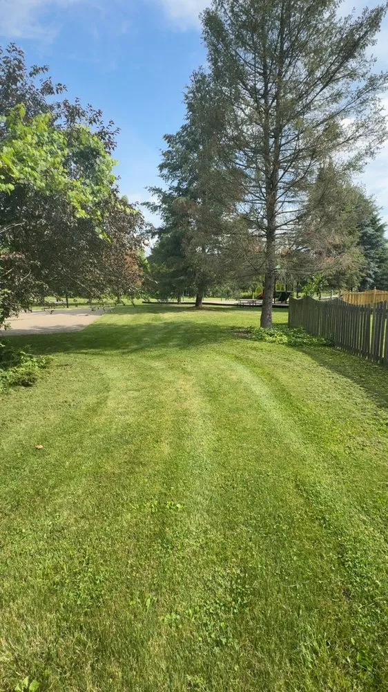 Trusted lawn care service in Lansing, MI - Ackley’s Landscaping