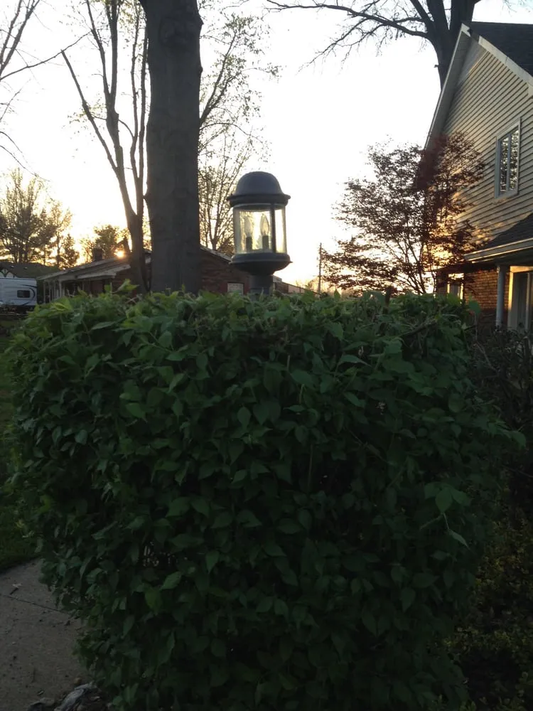 Trusted lawn mowing service experts serving Shelbyville, IN - ACL Lawn Care Group