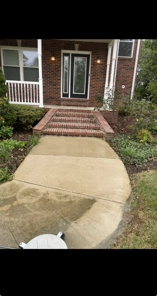 Top-rated landscape installation in Waterloo, IL by ACL Power Washing