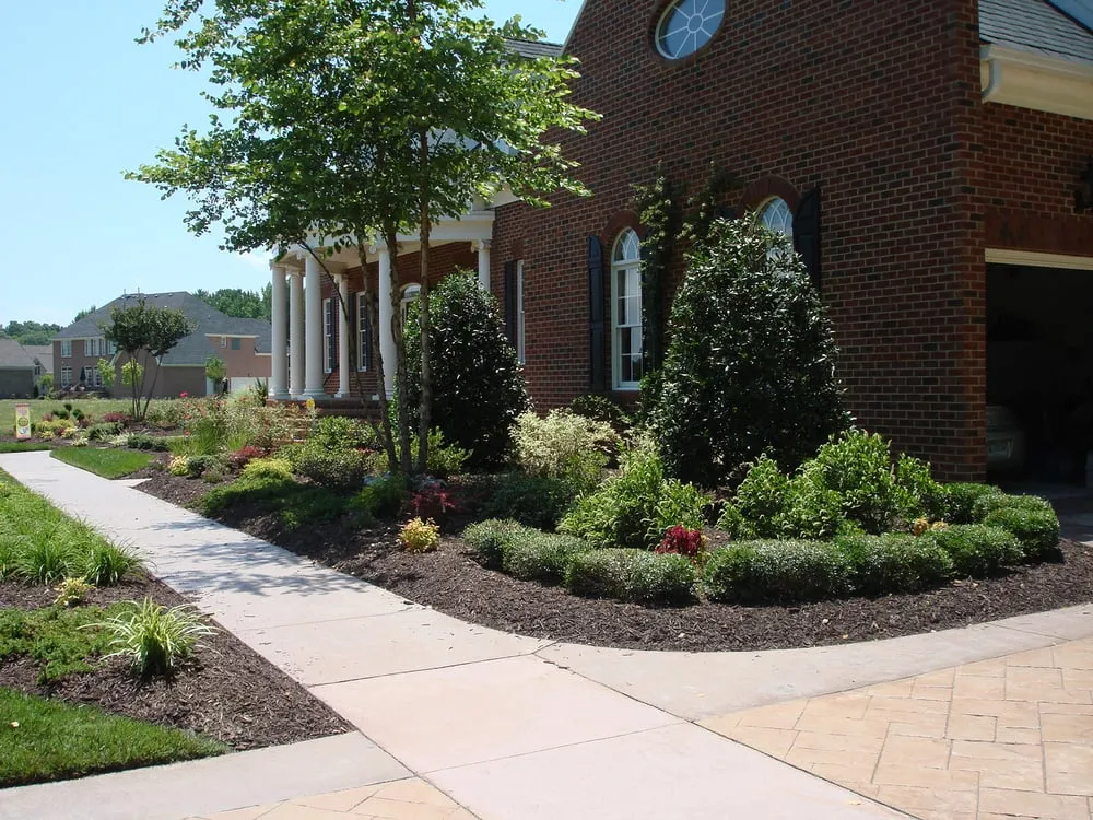 Reliable landscaping services in Suffolk, VA - ACME Restoration