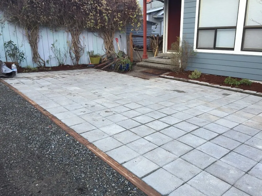 Affordable landscaping services for year-round maintenance across Bellingham, WA - Acorn Landscape