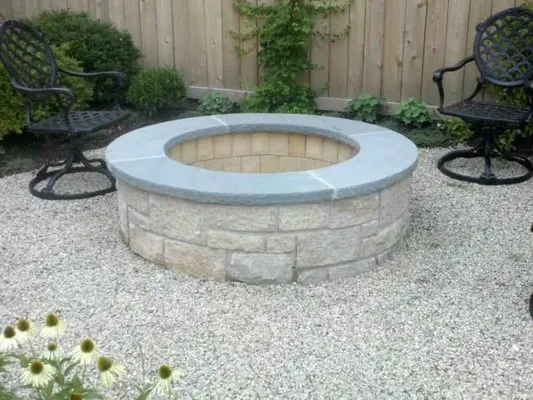 Acosta & Son's Lawn &Garden Maintenance Logo