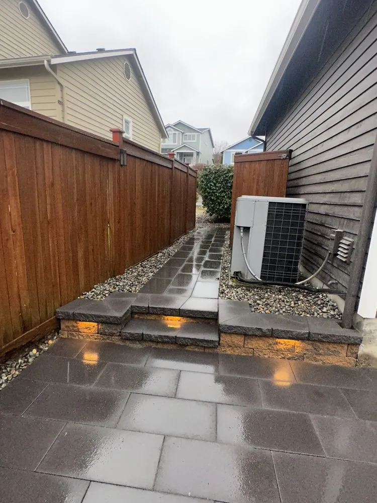 Trusted yard cleanup service for year-round maintenance across Lynnwood, WA - Acosta Landscape and Pavers