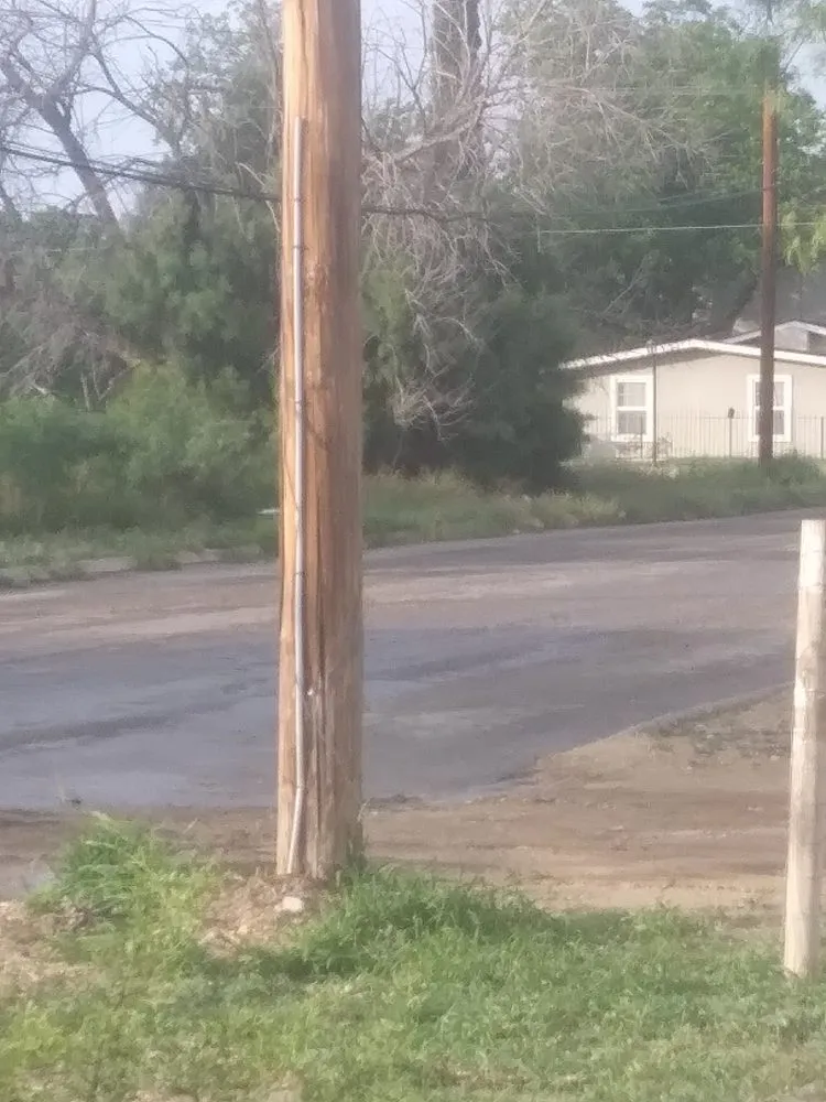 Local residential landscaping for beautiful yards in Del Rio, TX by Acosta's Lawn Care and Tree Service