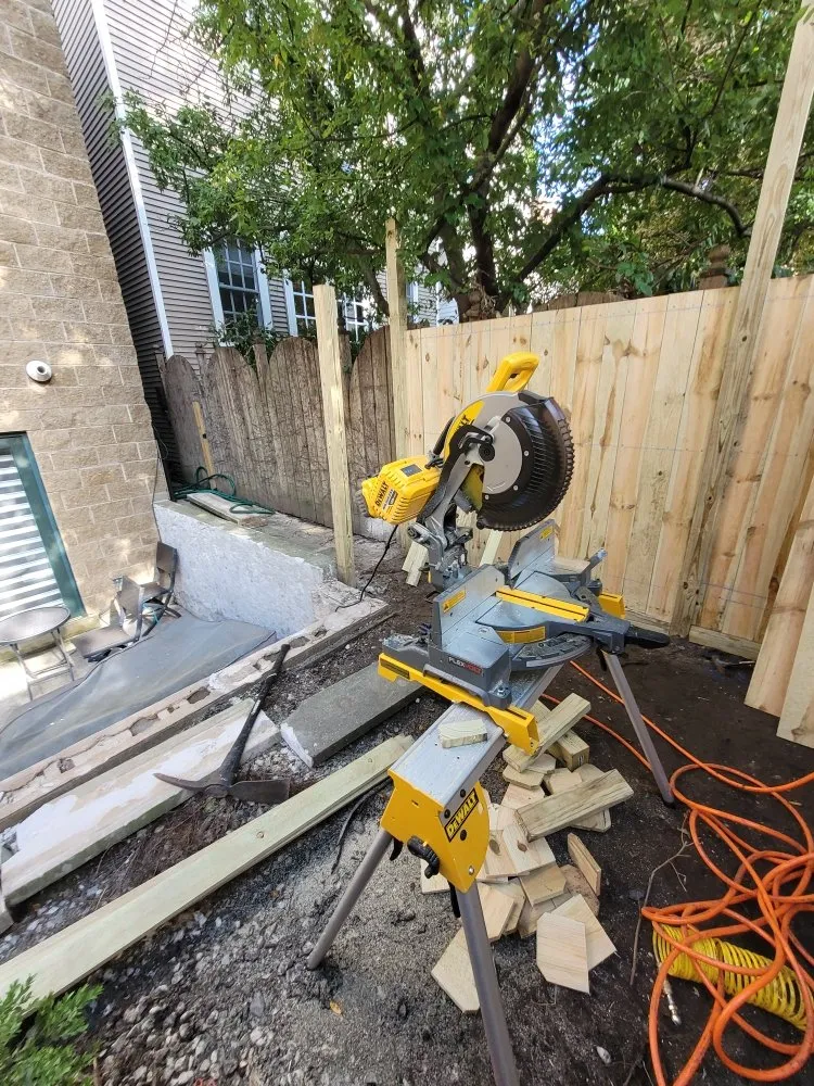 Reliable yard maintenance for homes in Chicago, IL by Acre Scaper