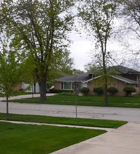 Trusted lawn care service near you in Plainfield, IL by Acres Group