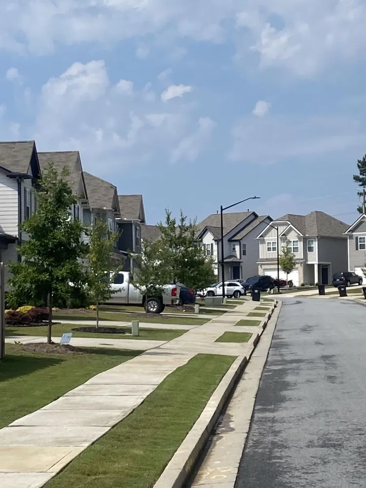 Affordable garden landscaping in Kennesaw, GA - Acres of Green Landscape and Pressure Wash