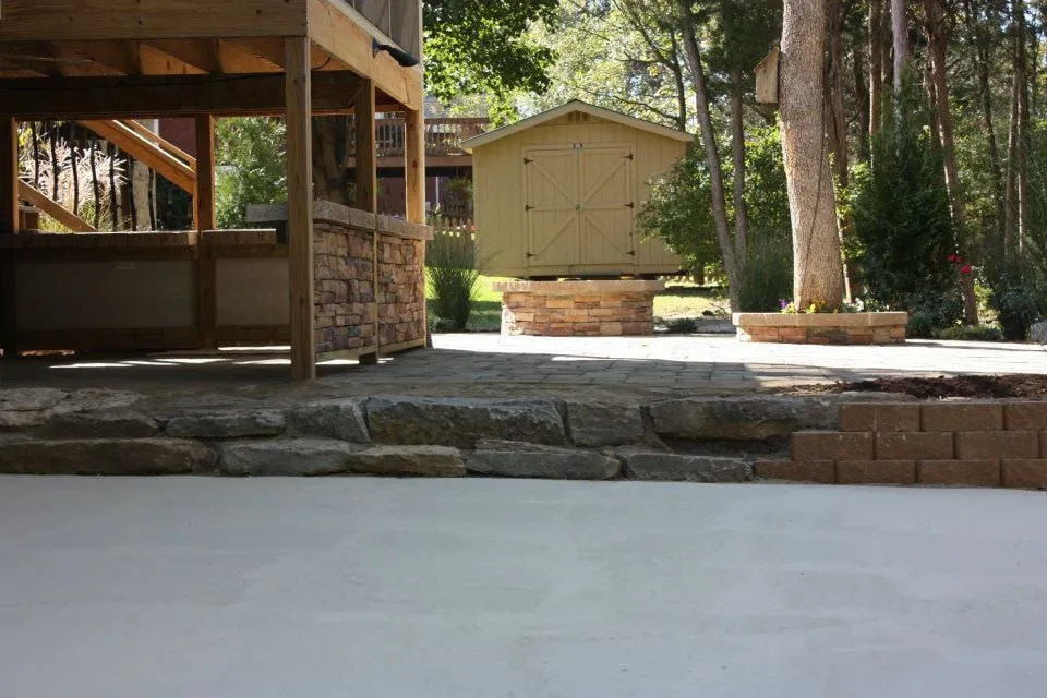 Professional landscaping services for homes in Goodlettsville, TN by ACS Landscape