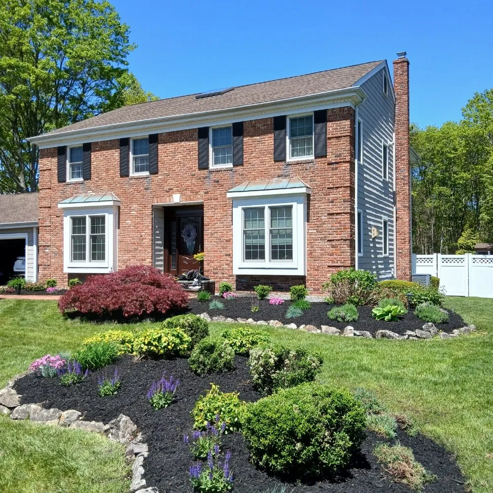 Top-rated yard cleanup service for homes across Brentwood, NY - Ac's Landscapes