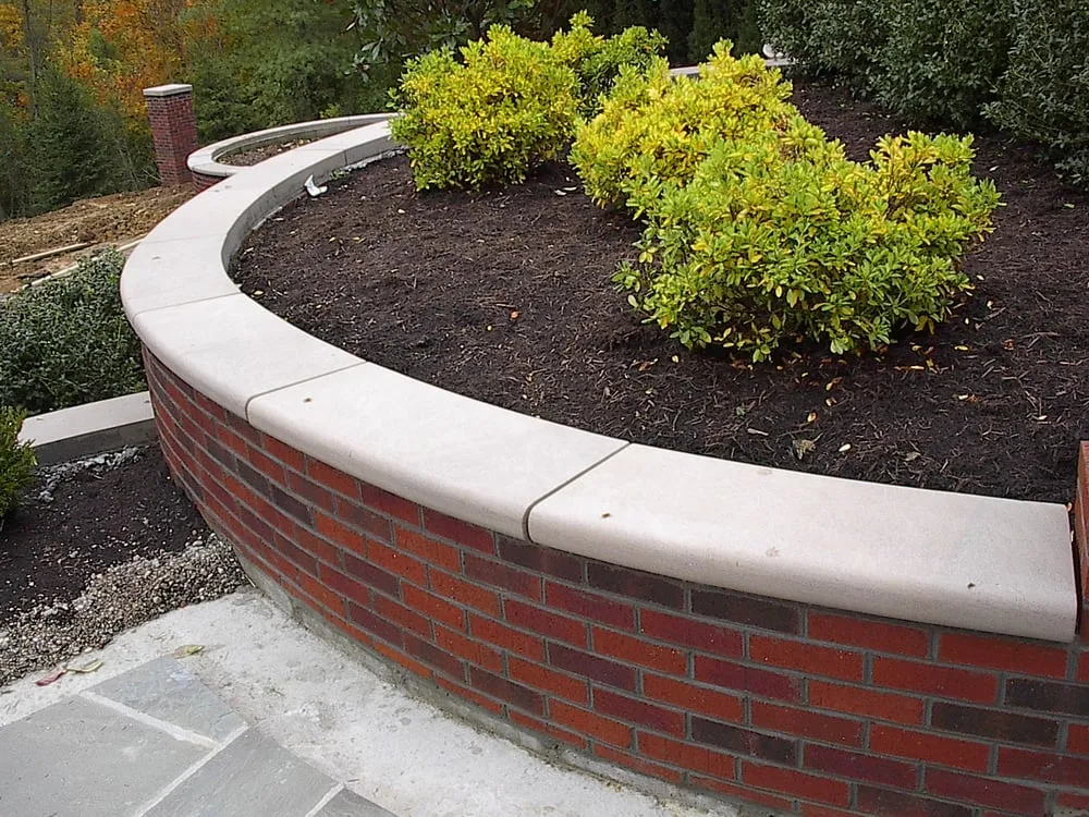 Custom garden landscaping for beautiful yards in Cincinnati, OH by Acsent