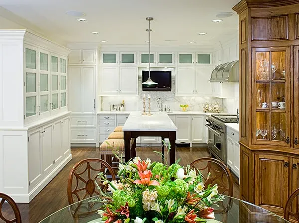 Affordable landscaping services with custom design in Cincinnati, OH by Acsent