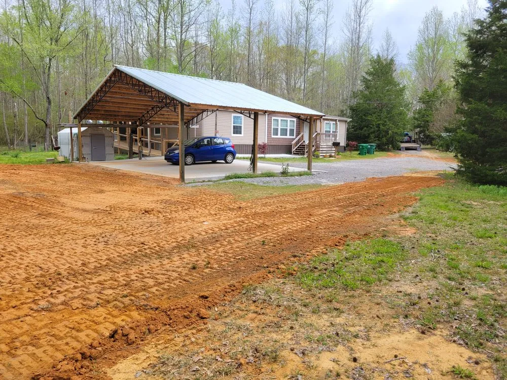 Reliable lawn mowing service experts serving Cullman, AL - Act Now Construction