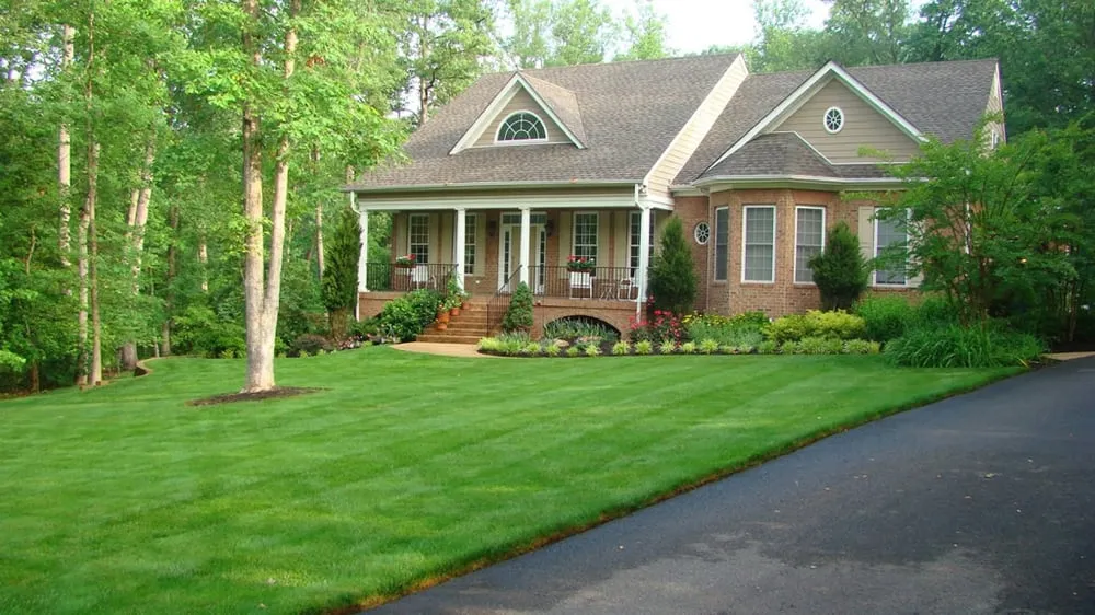 Affordable lawn mowing service near you in Waxhaw, NC by Action Lawn Care