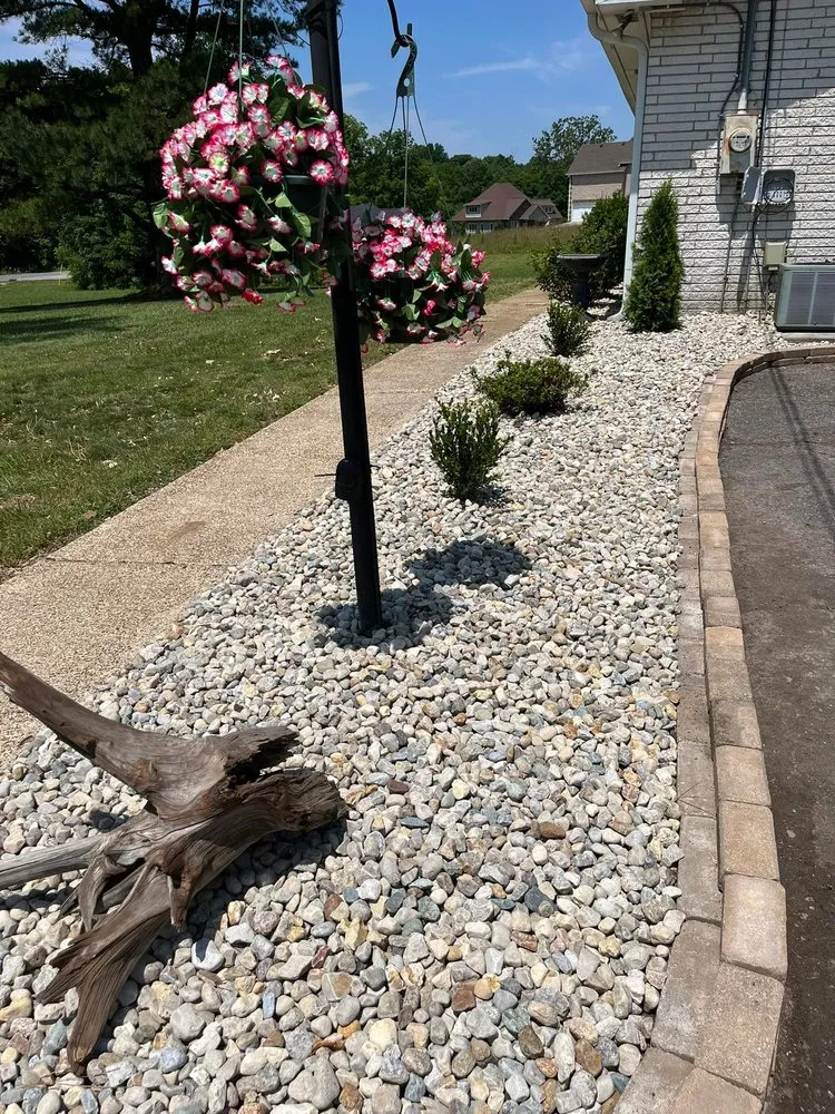 Custom lawn mowing service near you in Galatin, TN by Active Landscape