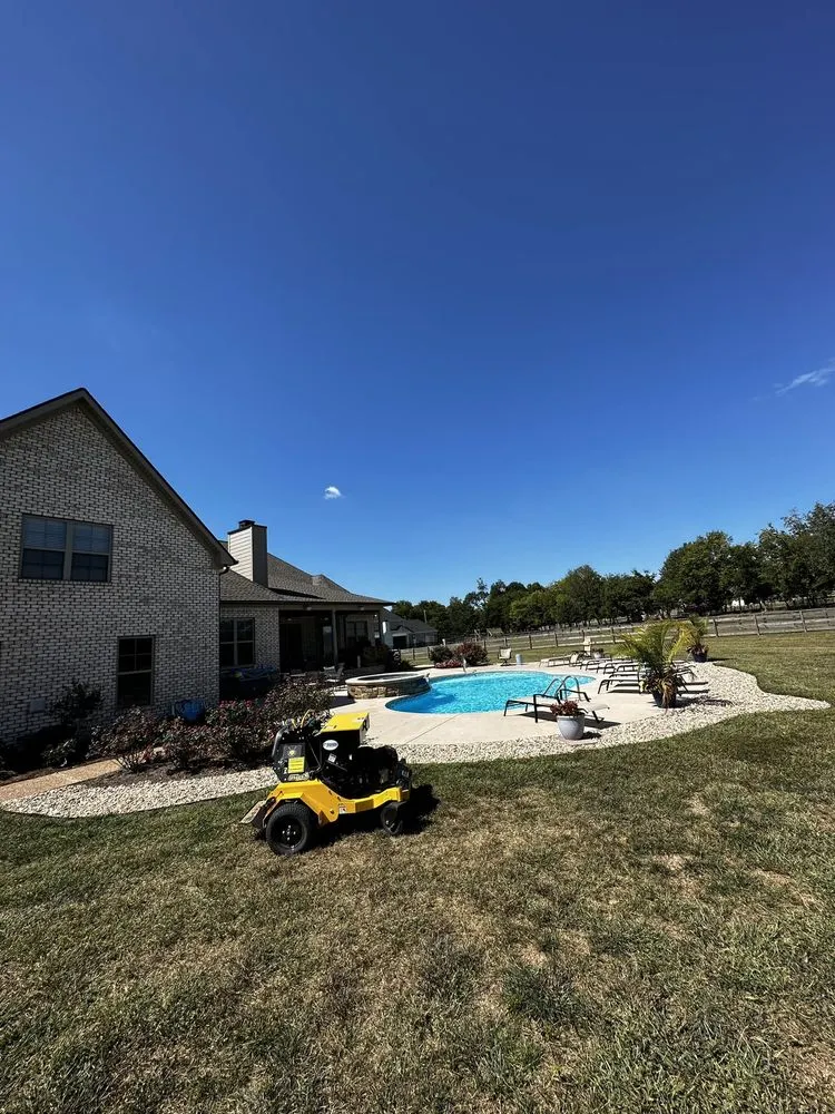 Custom yard cleanup service experts serving Galatin, TN - Active Landscape