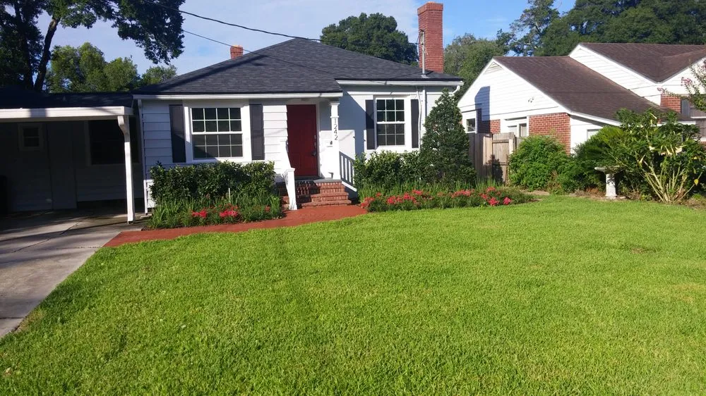Local landscaping services in Jacksonville, FL - Acucut Lawn Care & Design