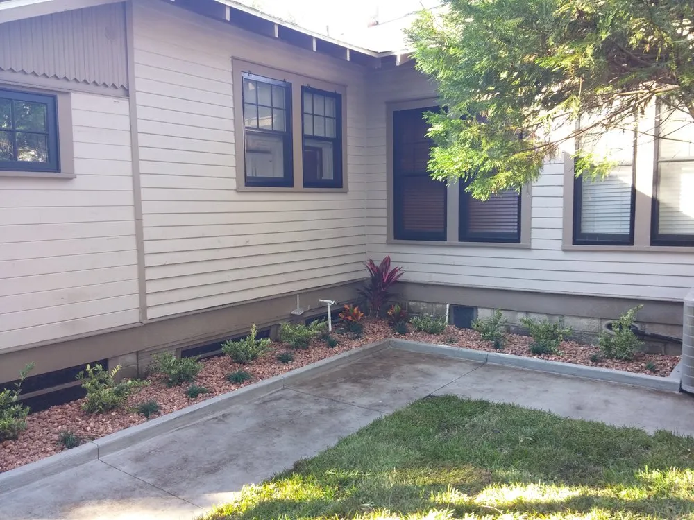 Affordable landscape design in Jacksonville, FL by Acucut Lawn Care & Design