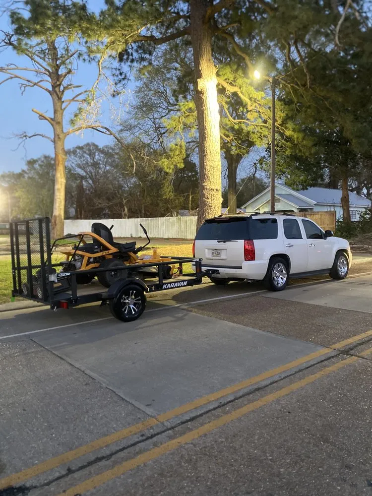 Custom landscape installation experts serving Lafayette, LA - Acute Lawn & Labor