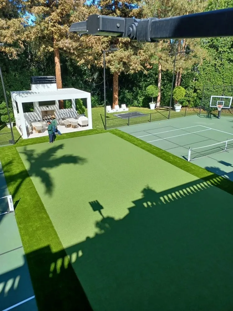 Expert yard cleanup service for year-round maintenance across Van Nuys, CA - AD Construction