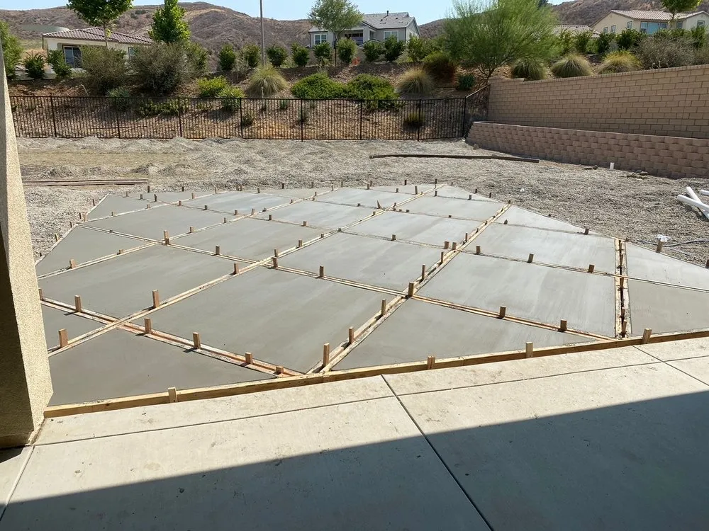 Top-rated lawn care service in Van Nuys, CA - AD Construction