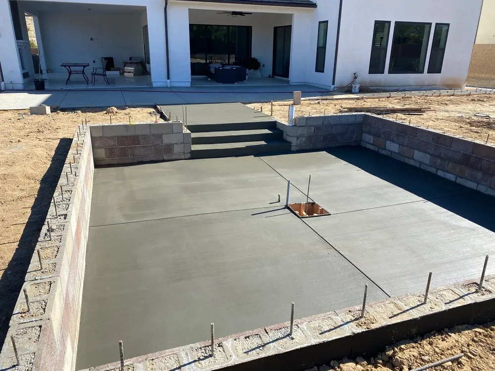 Affordable landscaping services for year-round maintenance in Van Nuys, CA by AD Construction