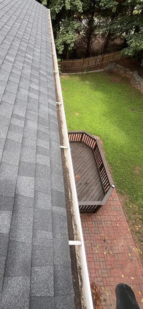 Professional garden landscaping in Zebulon, NC by AD Landscape And Maintenance