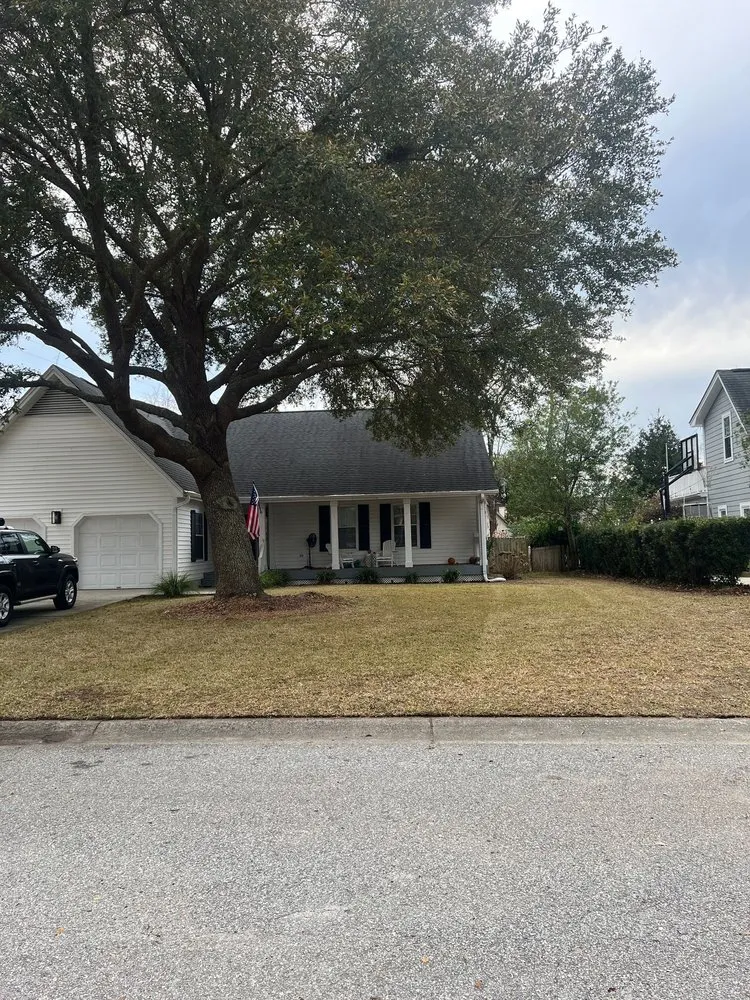 Custom yard cleanup service for homes across Goose Creek, SC - A&D landscaping