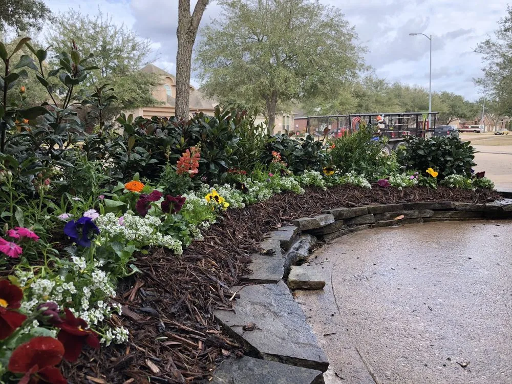 Custom lawn care service experts serving Houston, TX - A&D Services