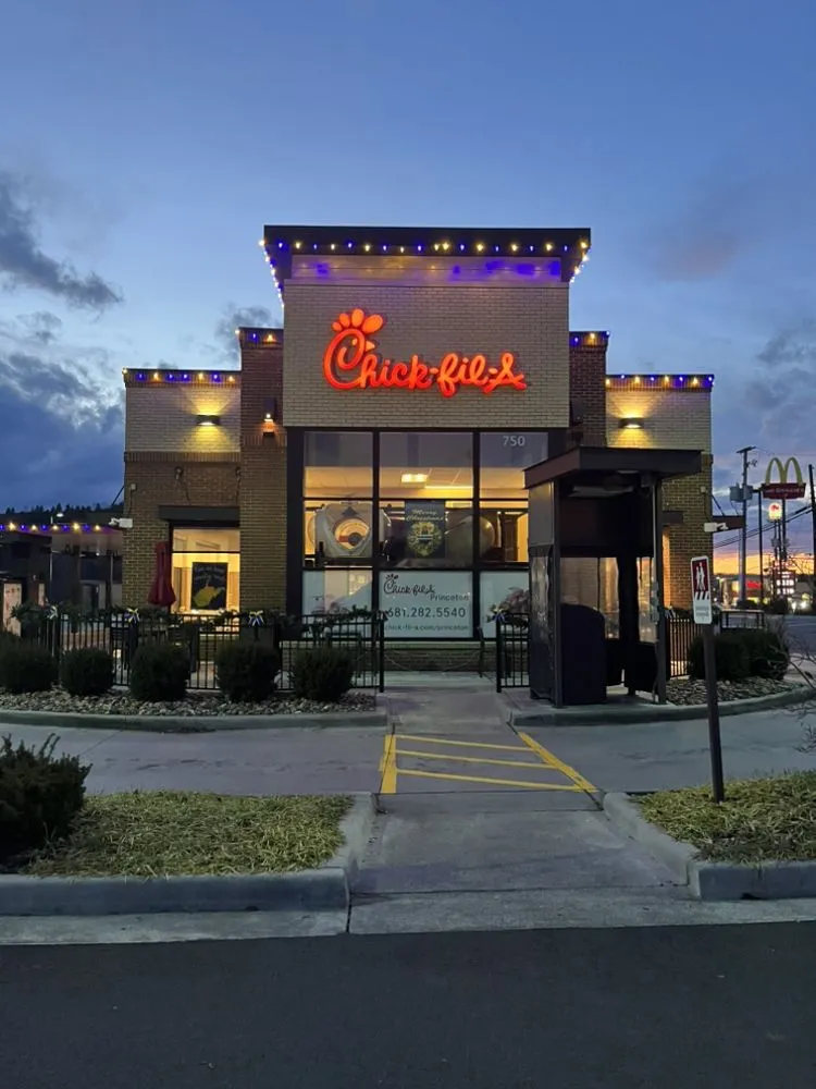 Expert garden landscaping in North Tazewell, VA by Adam's Land Improvements