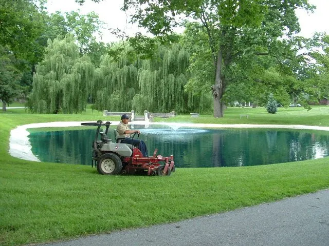 Affordable landscaping services in Fort Wayne, IN by Adams Landscape Management