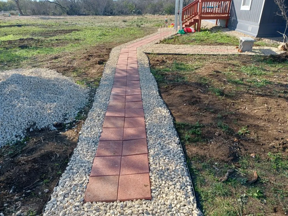 Trusted garden landscaping in Hondo, TX - Adams lawn and landscape