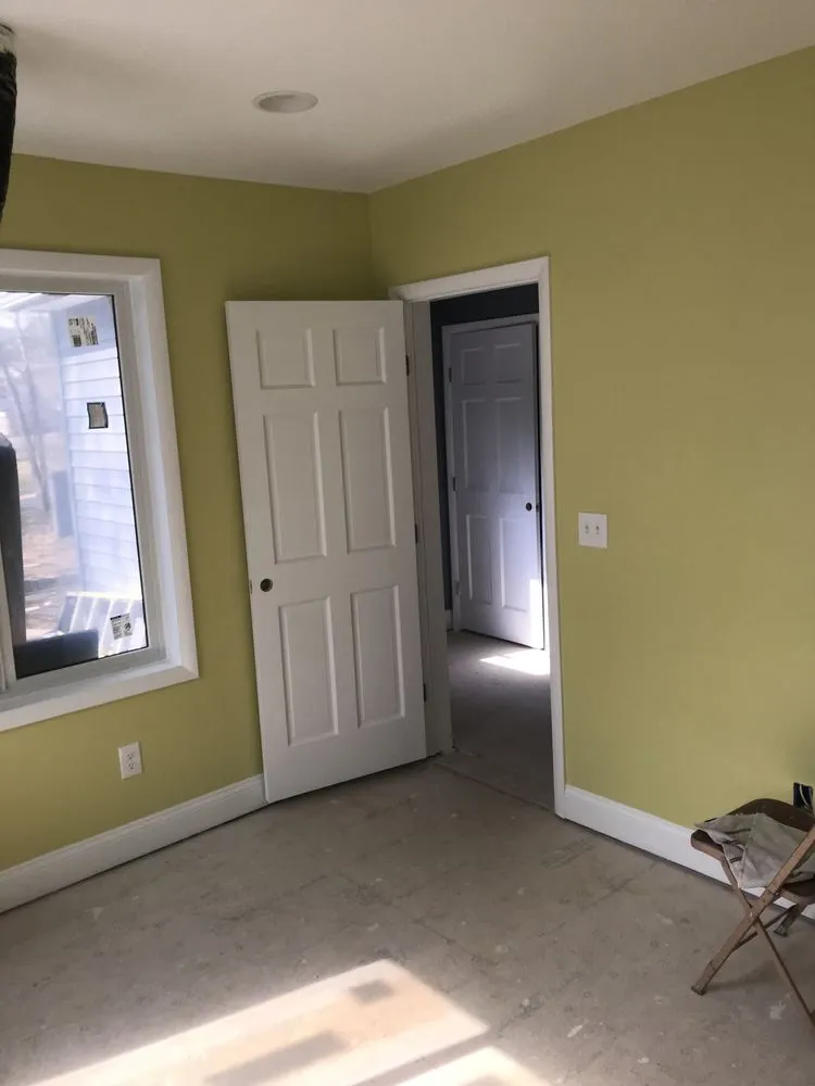 Expert yard maintenance for homes in Wilmington, DE by Adams Multiples Service