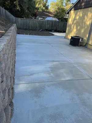 Adan Concrete Landscaping & Maintenance Logo