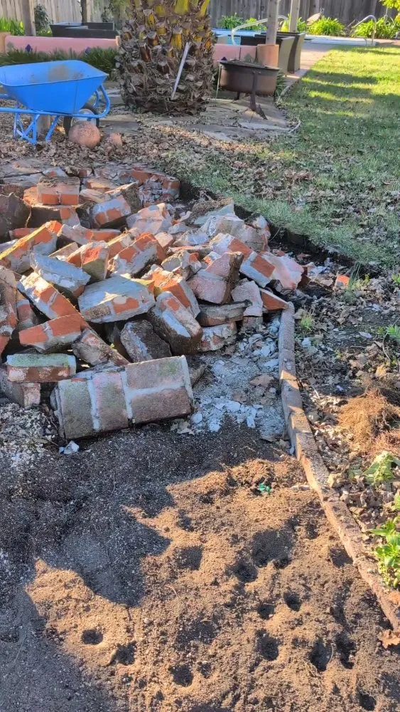 Custom residential landscaping experts serving Santa Rosa, CA - Adan's Hauling