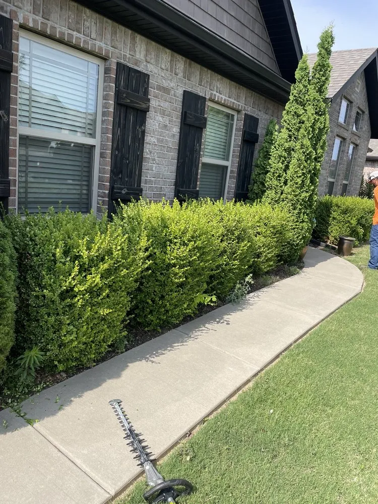 Custom lawn mowing service with custom design across Springdale, AR - Add-Pro Lawn Care