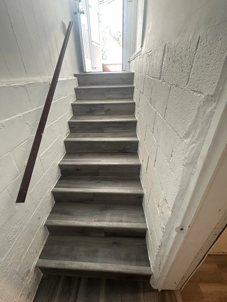 Affordable lawn mowing service experts serving Glen Burnie, MD - Adding Construction