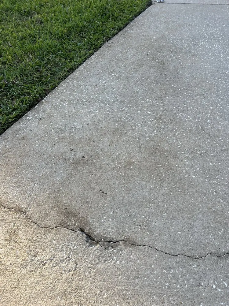 Reliable lawn care service for beautiful yards in Daytona Beach, FL by Addis Daddy's Landscaping