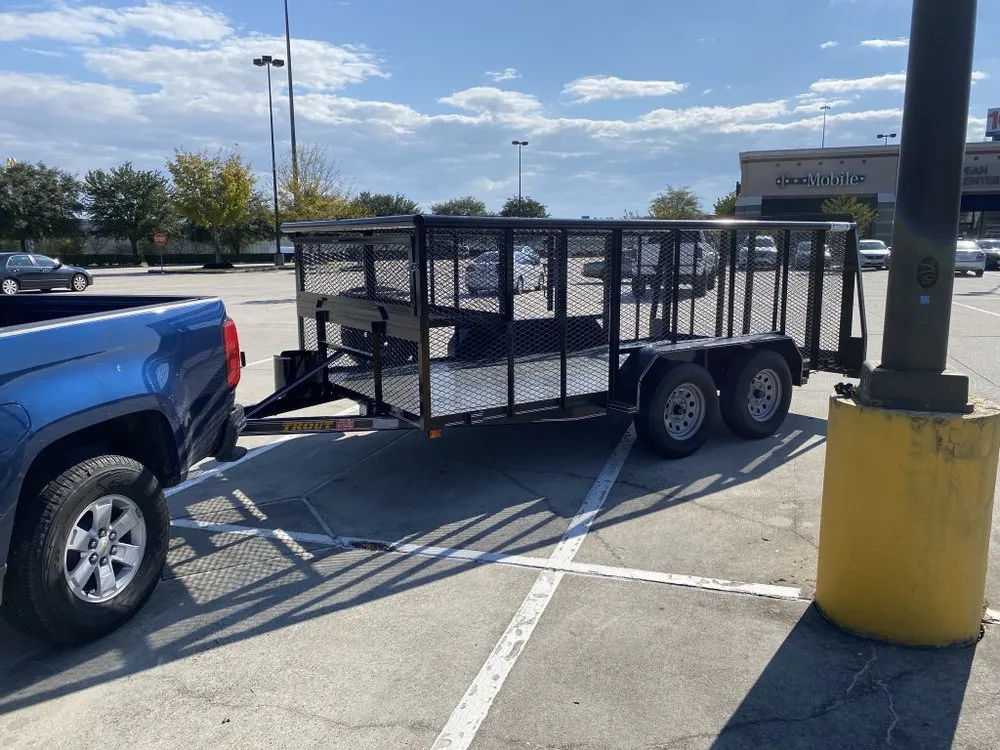 Reliable yard maintenance for beautiful yards in Huntsville, TX by Addy Kays Lawn Care