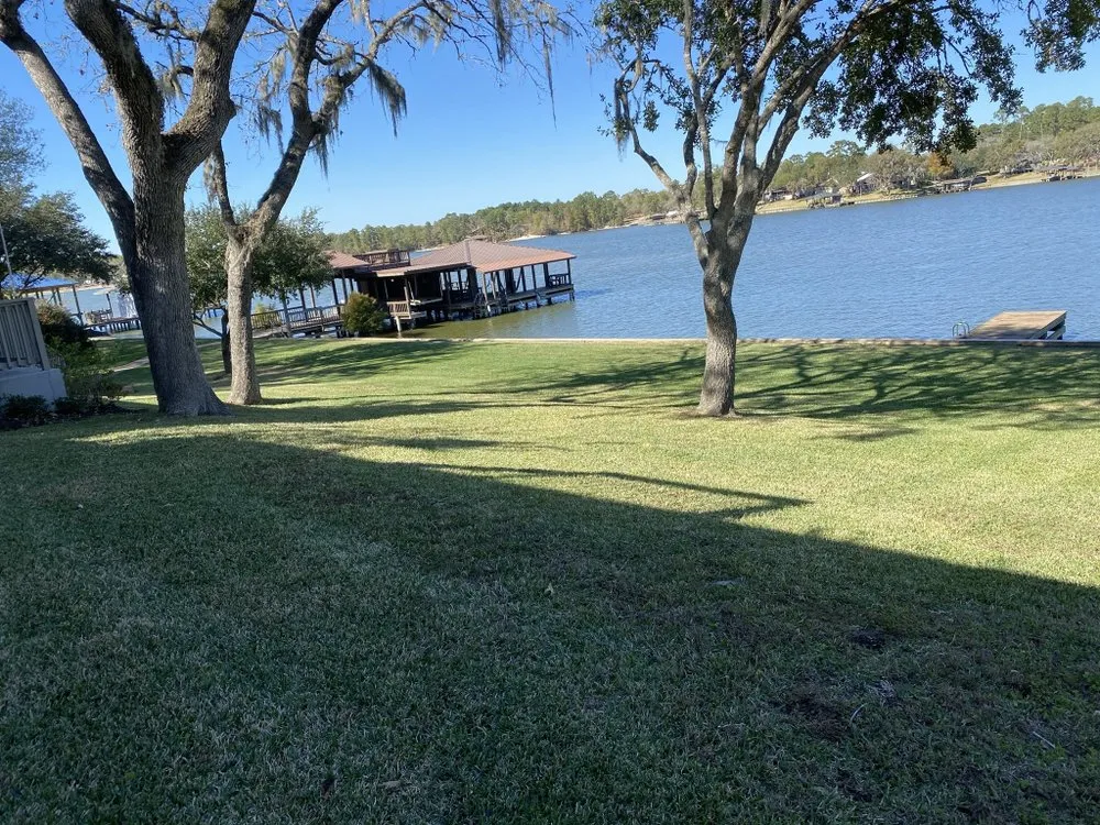 Top-rated lawn care service for beautiful yards across Huntsville, TX - Addy Kays Lawn Care