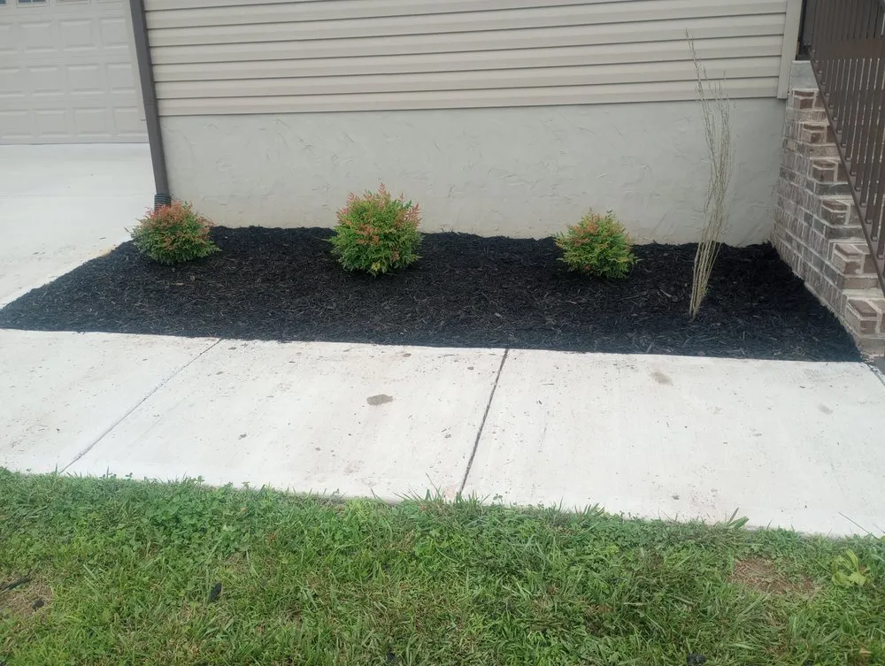 Reliable garden landscaping experts serving Crossville, TN - Adkins Customs Lawn Care