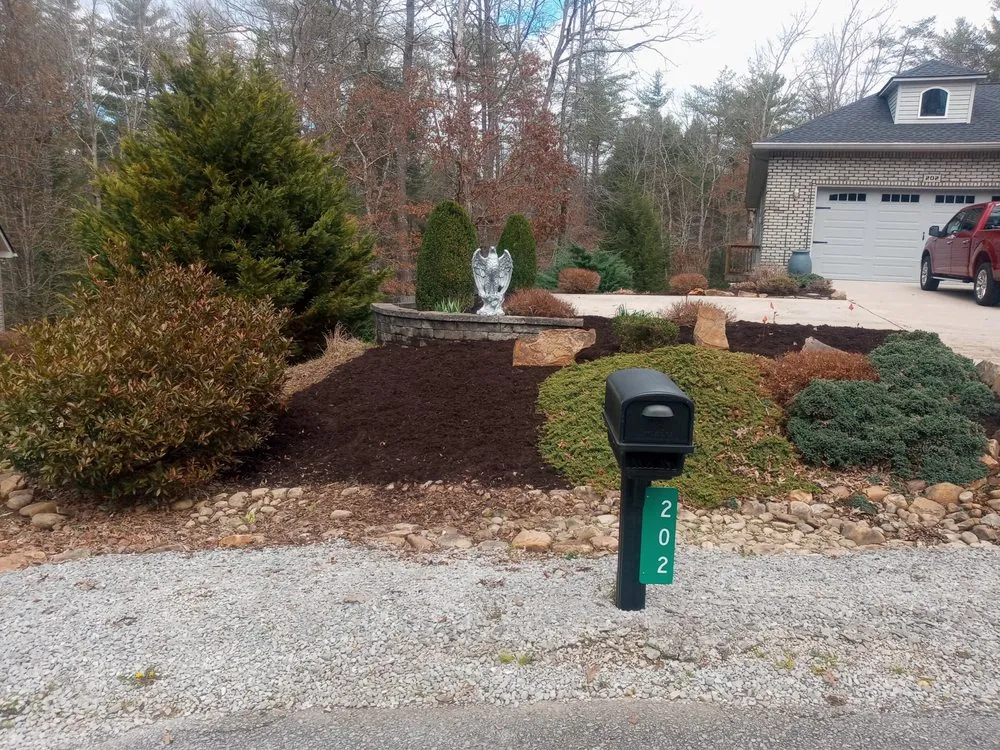 Custom yard cleanup service near you in Crossville, TN by Adkins Customs Lawn Care