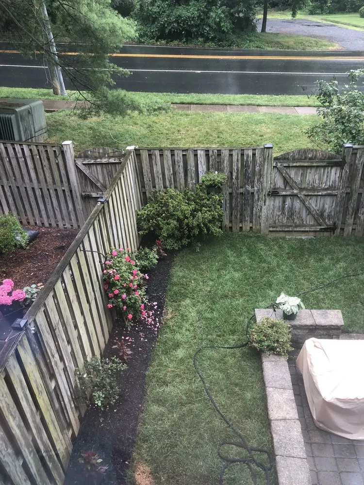 Trusted yard cleanup service for beautiful yards across Vienna, VA - Adkins Landscapes