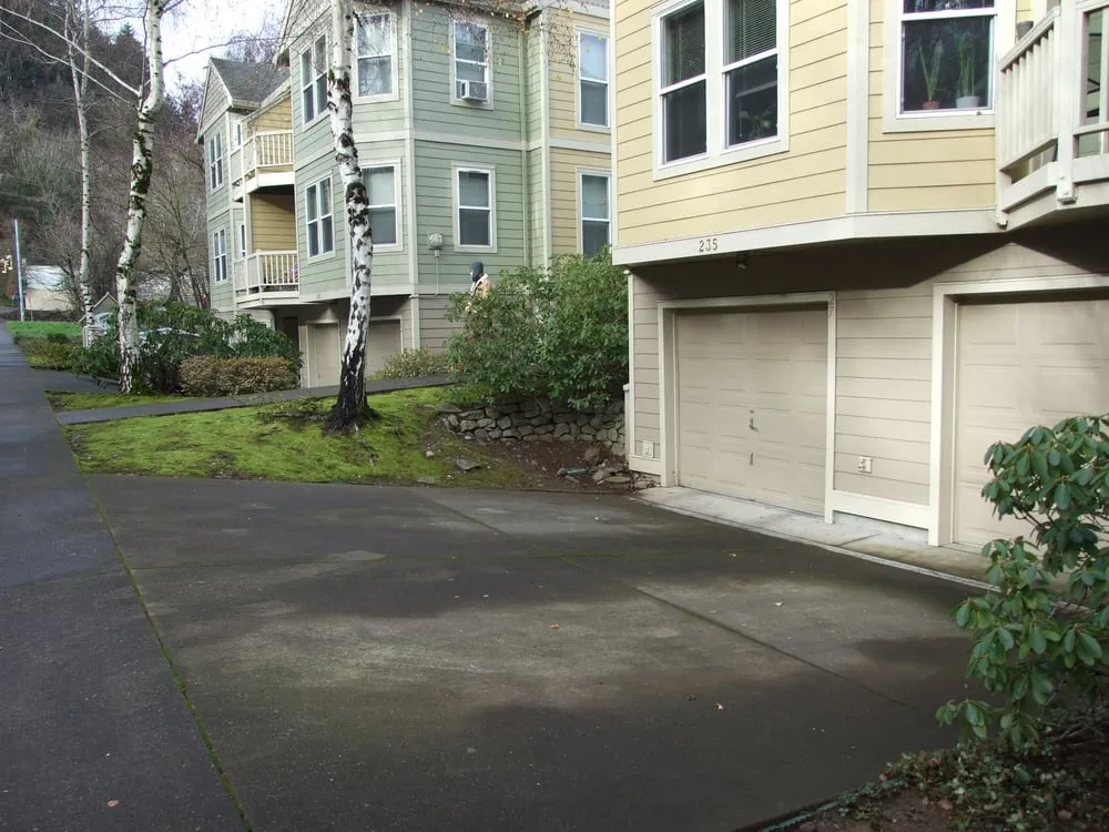 Affordable yard maintenance in Portland, OR - Admirable Landscapes