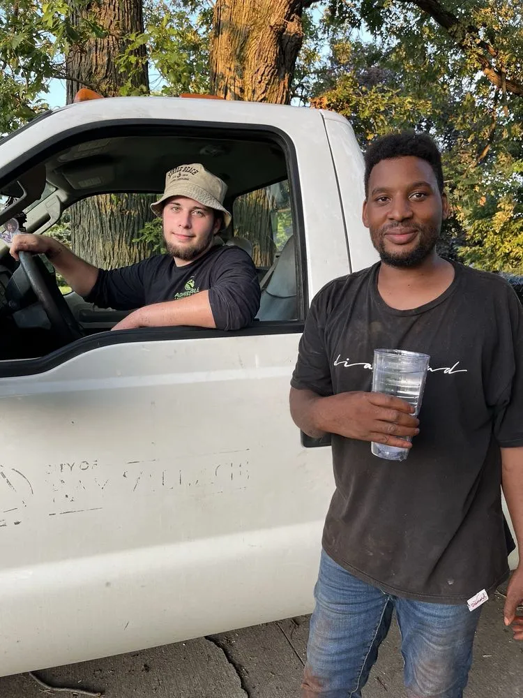 Reliable yard cleanup service experts serving Oberlin, OH - Admirable landscaping