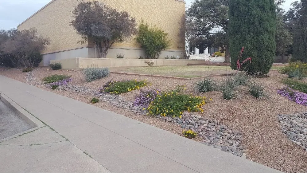 Expert garden landscaping in El Paso, TX by Adobe Landscape