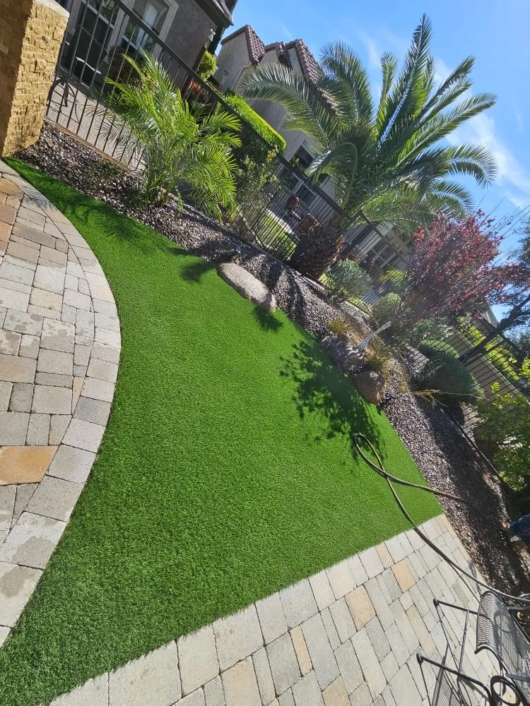 Affordable garden landscaping in El Mirage, AZ by Adolfo's Landscape & Irrigation