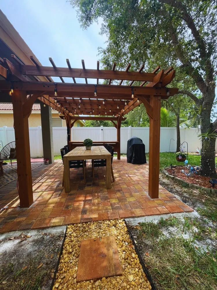 Top-rated lawn care service experts serving Jupiter, FL - Adonay Landscaping